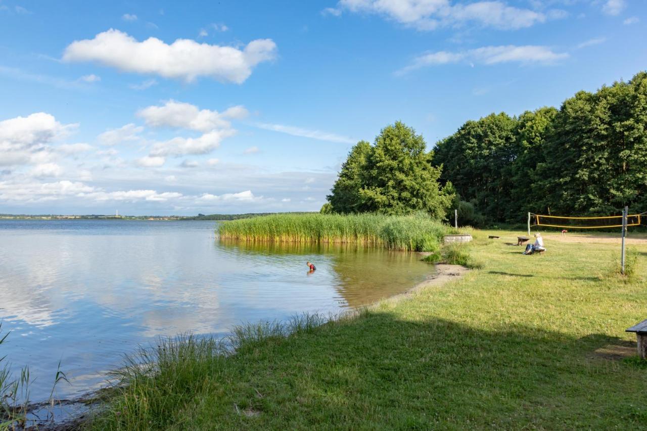 Gemuetliches Tinyhouse Bungalow Mit Kamin & Sauna Am See Joachimsthal Exterior photo