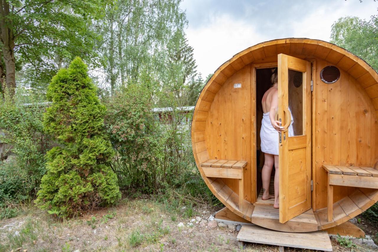 Gemuetliches Tinyhouse Bungalow Mit Kamin & Sauna Am See Joachimsthal Exterior photo