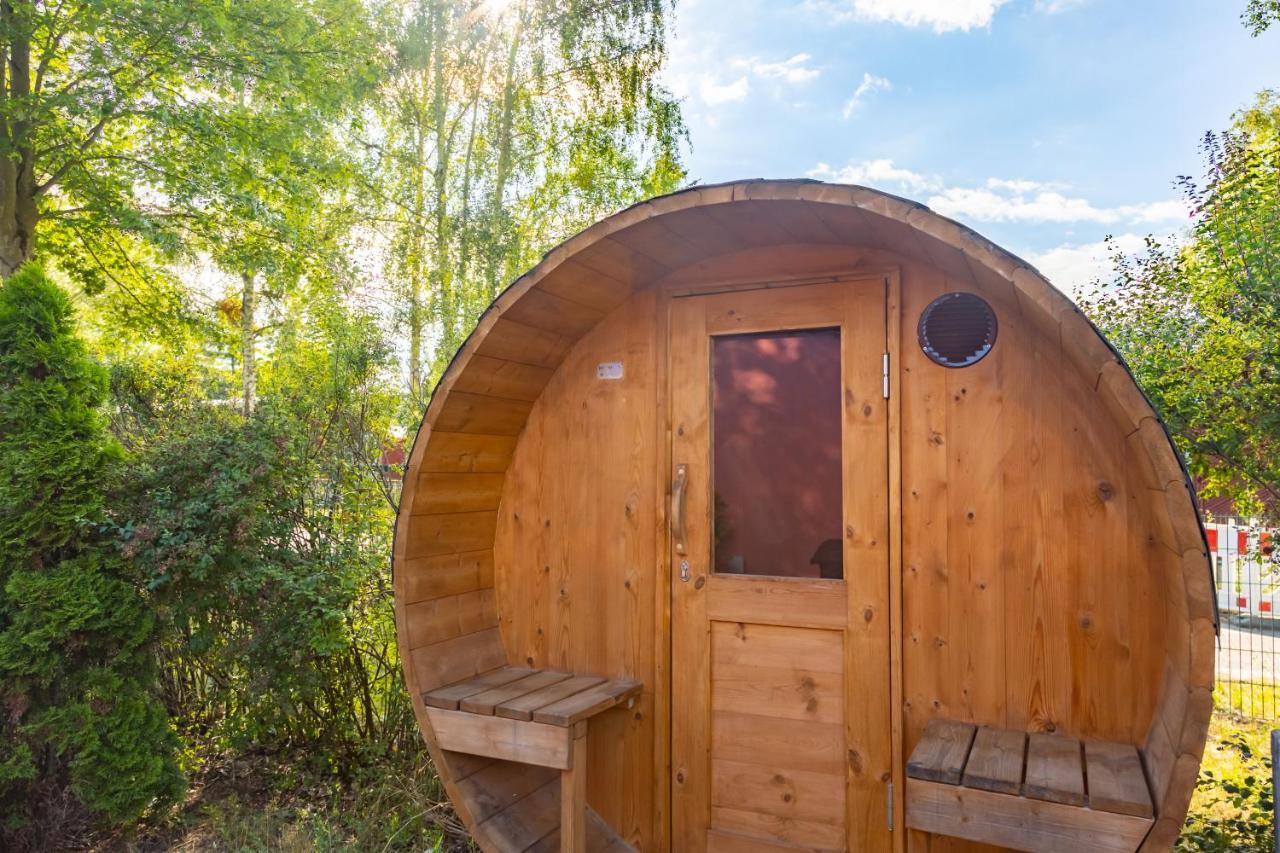 Gemuetliches Tinyhouse Bungalow Mit Kamin & Sauna Am See Joachimsthal Exterior photo